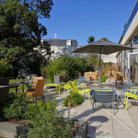 Western Du Parc Szálloda 4*