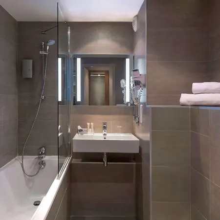 Western Du Parc 4*