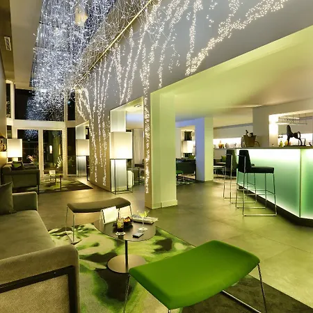 Western Du Parc 4*