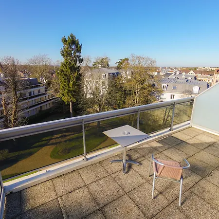 Szálloda Western Du Parc Chantilly