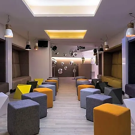 Western Du Parc 4* Chantilly