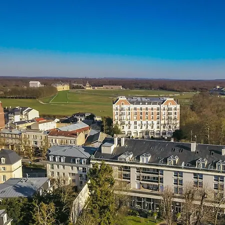 Western Du Parc Szálloda 4*