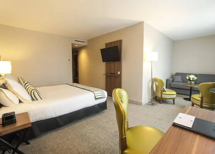 Hotel Western Du Parc Chantilly