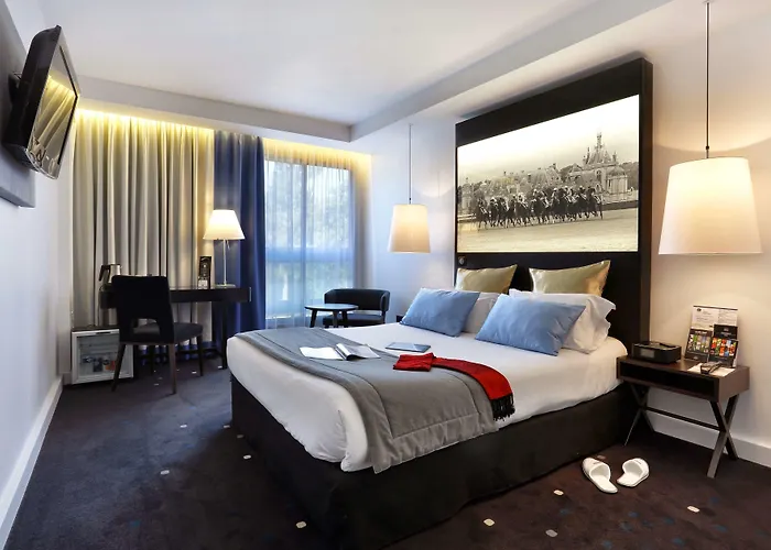 Western Du Parc Chantilly